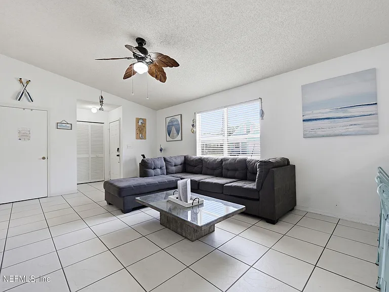 6 Lisbon St #A/B — Photo 6