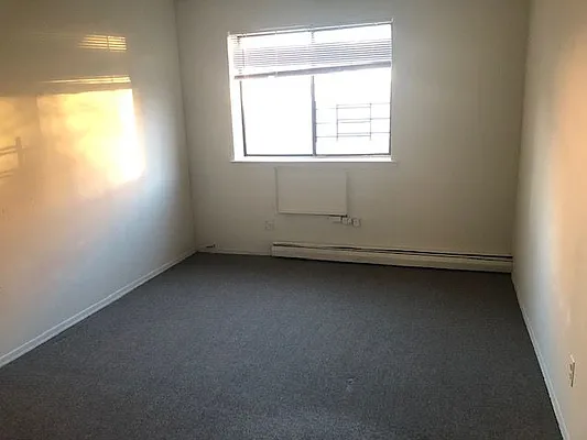 Rented by 18 REALTY | media 17