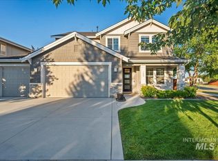184 S Rivermist Ave, Star, ID 83669