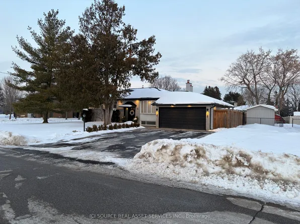 33 Hazelbury Dr, King, ON L0G 1N0