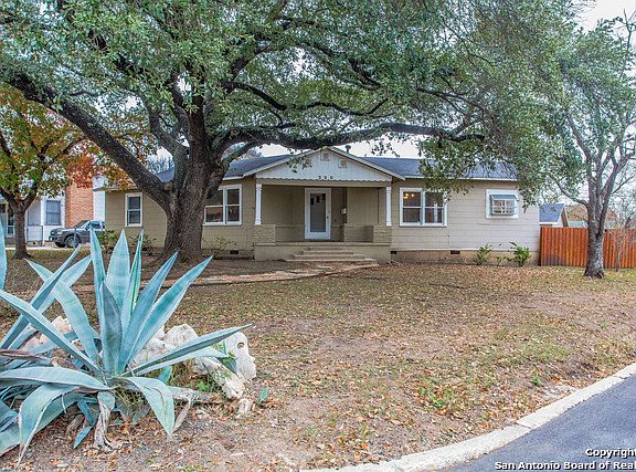 2nd image of 350 Beverly Dr
