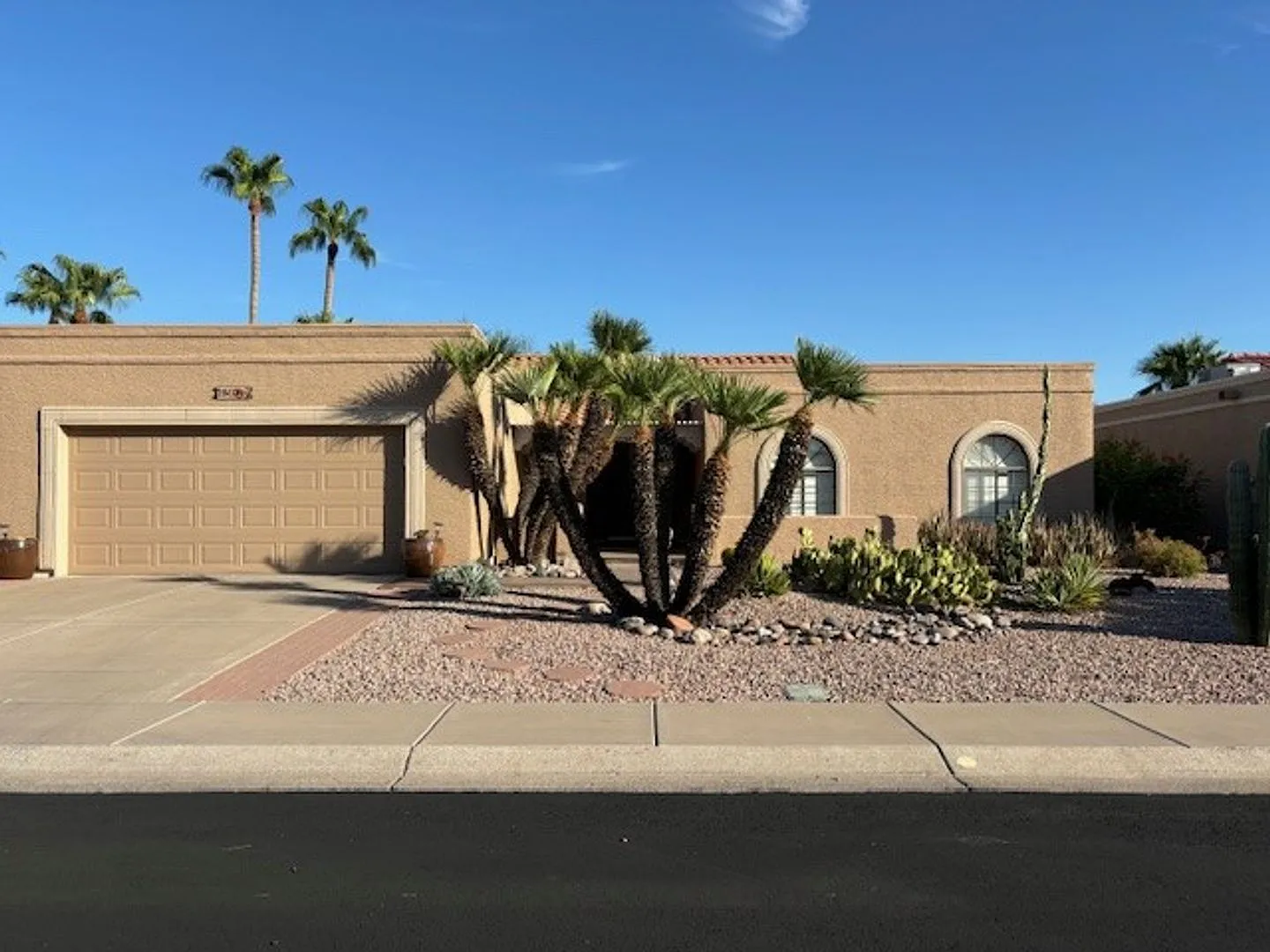 Welcome to this amazing updated 2 bedroom, 2 bathroom home available April & May then September &... — Photo 1