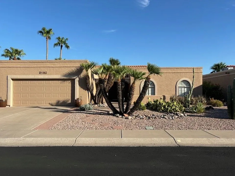 2502 Leisure World