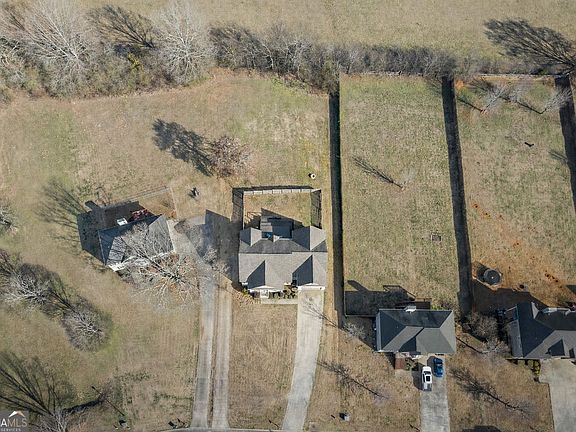 4th image of 218 Bowdoin Ln SW