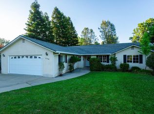 2268 Wicklow St, Redding, CA 96001