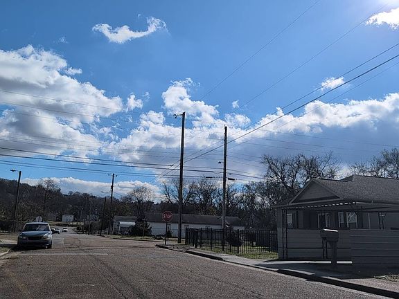 5th image of 2019 Robbins St