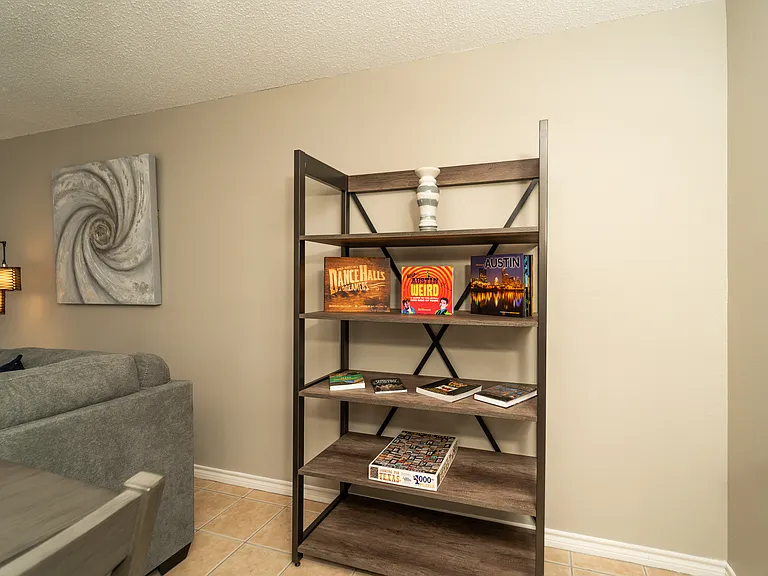 2640 Gwendolyn Ln #B — Photo 16