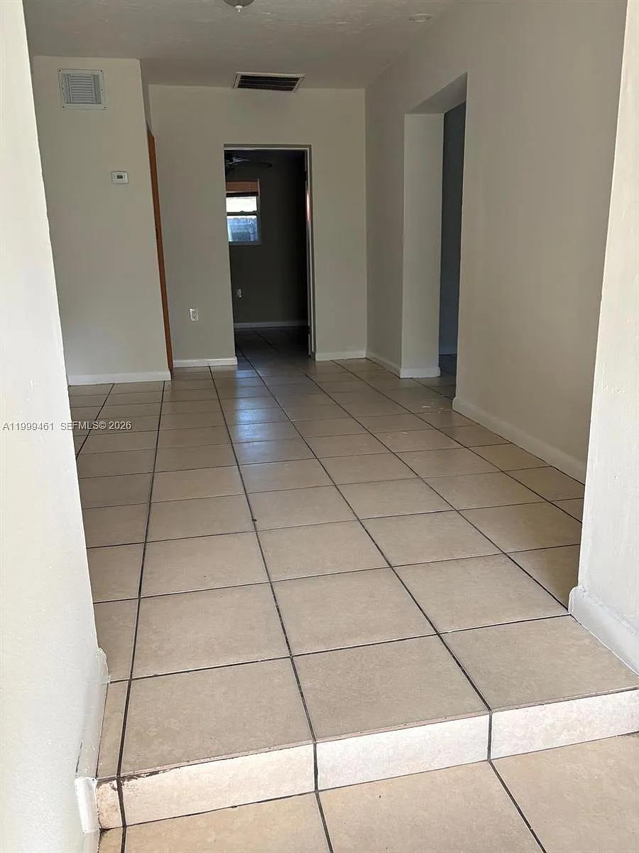 Building Photo - 1384 NW 27th St