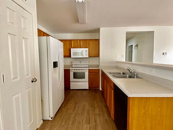 5th image of 13905 N 125th Dr