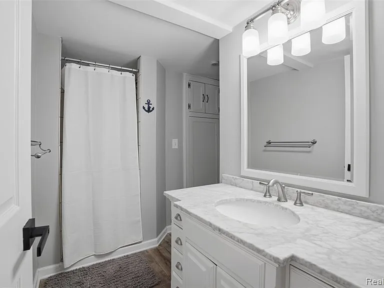 2299 Kingston St — Photo 27