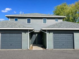 Oak Street Town Homes