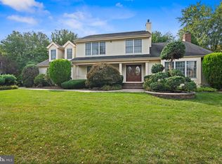 5 Rosewood Ct, Princeton Junction, NJ 08550