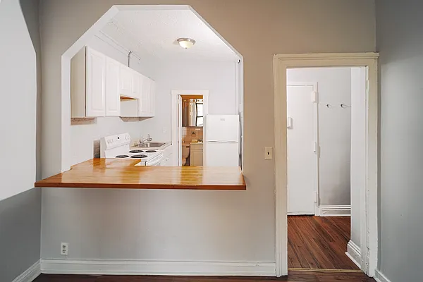 Rented by Dom & E Property Management | media 24