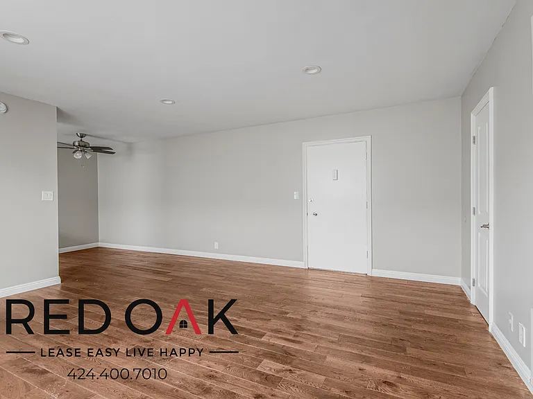 935 N Genesee Ave #5 — Photo 13