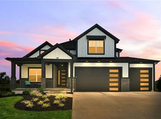 1119 Dunvegan Ln, Raymore, MO 64083