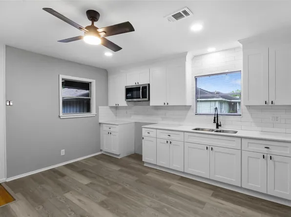 4926 2nd St, Pasadena, TX 77504