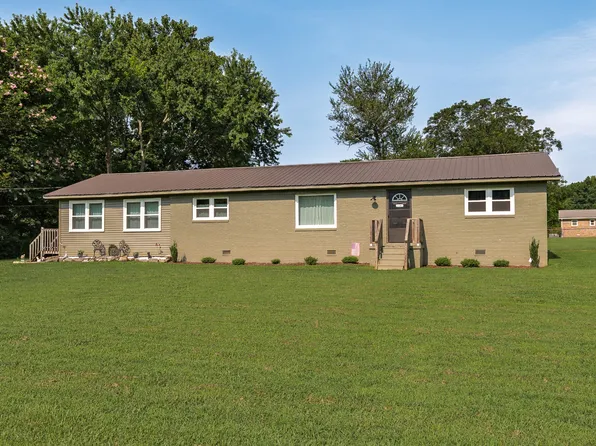 215 Old Huntsville Rd, Fayetteville, TN 37334