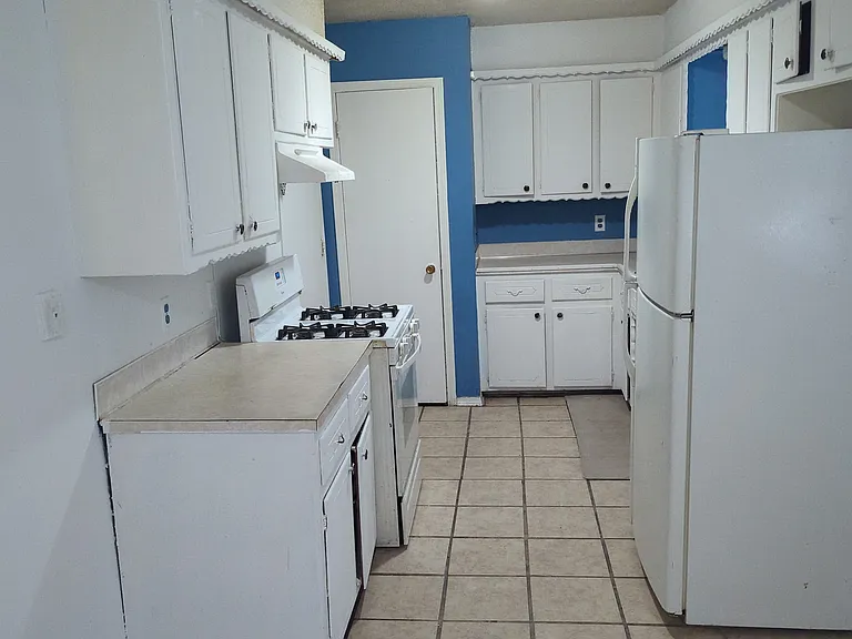 12739 E 22nd St S — Photo 7