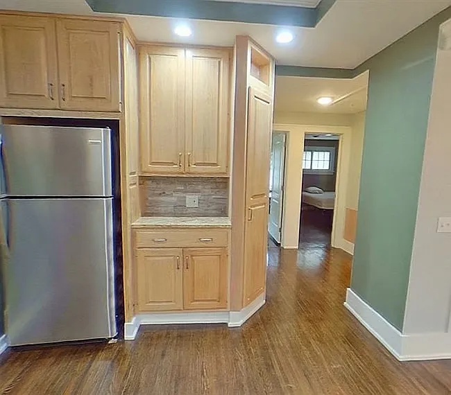 2 bed, 1353 sqft, $1,900 — Photo 4