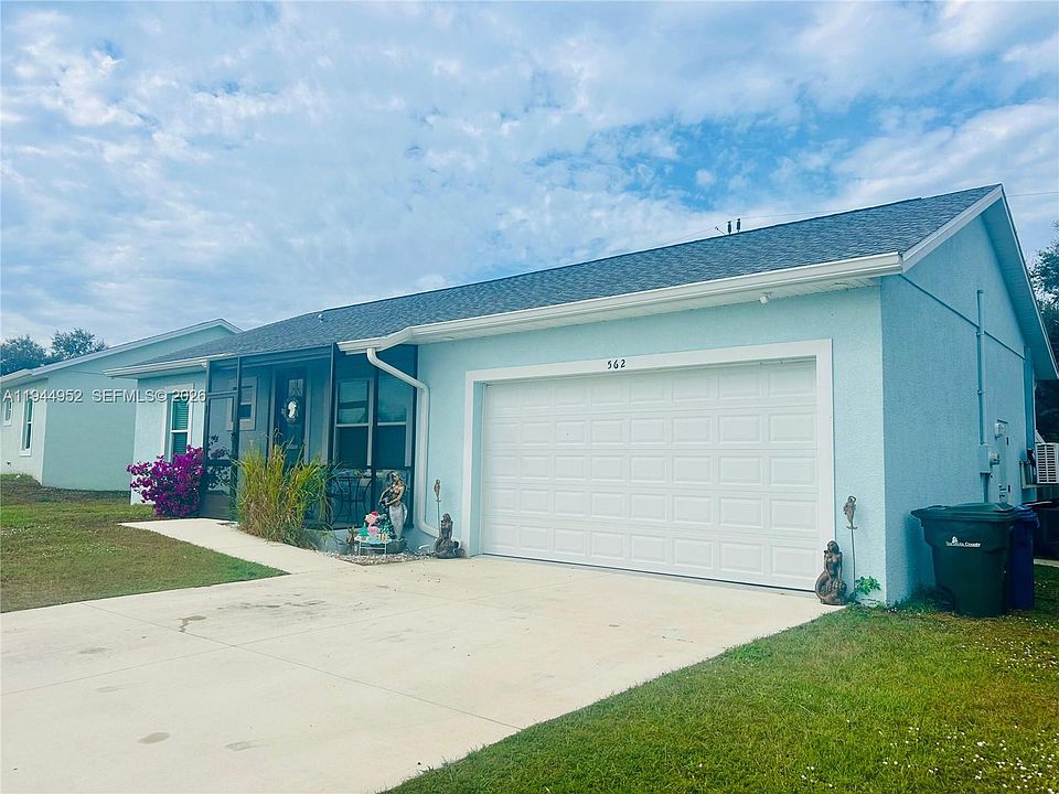 1st image of 562 Flamingo Rd