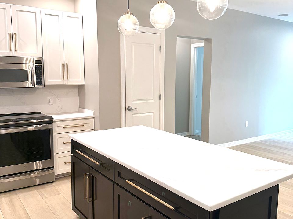 Newly Renovated Kitchen