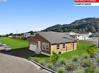 30395 Sawyer Way, Gold Beach, OR 97444