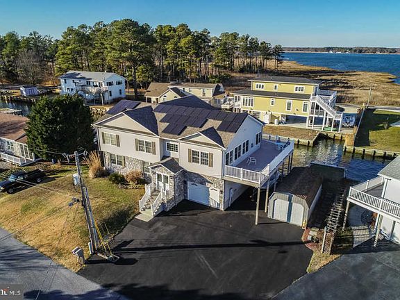 2nd image of 4 Mallard Dr
