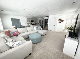 6561 S Aspen Ln, South Weber, UT 84405