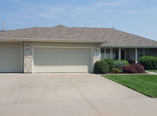 4118 SW Moundview Dr, Topeka, KS 66610