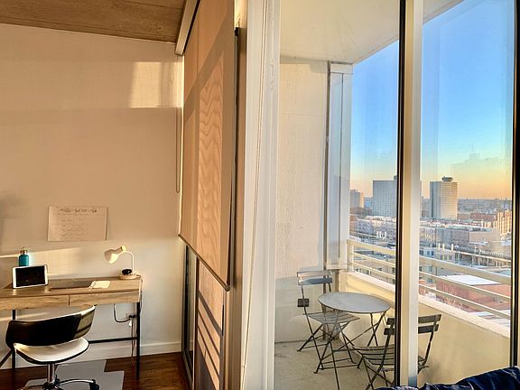 4th image of 1720 S Michigan Ave APT 1113