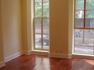 2047 Walnut St APT 1F, Philadelphia, PA 19103