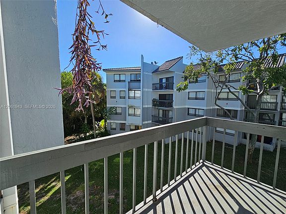 3rd image of 1850 N Congress Ave APT 308