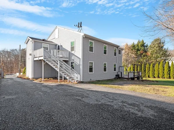 11 Manchaug St, Douglas, MA 01516