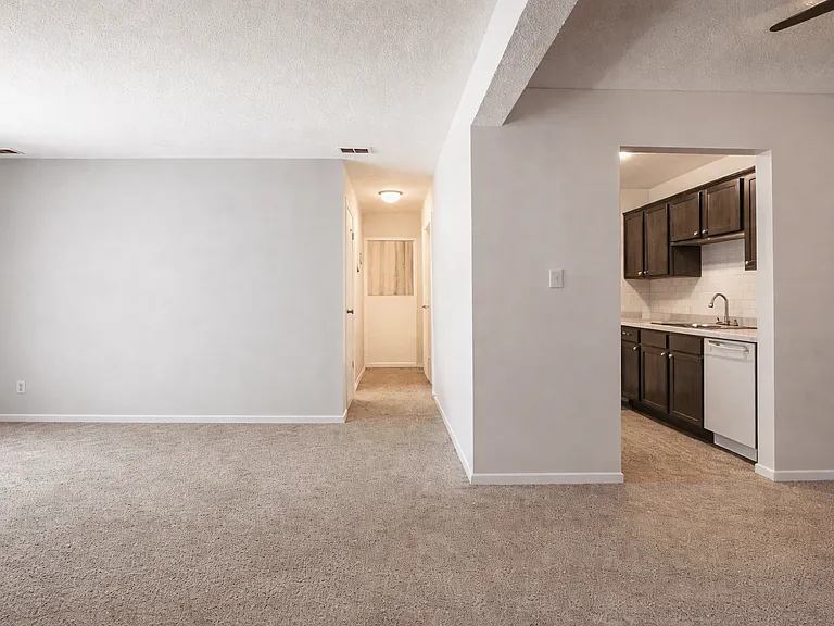 The Lodge Apartments — Photo 3