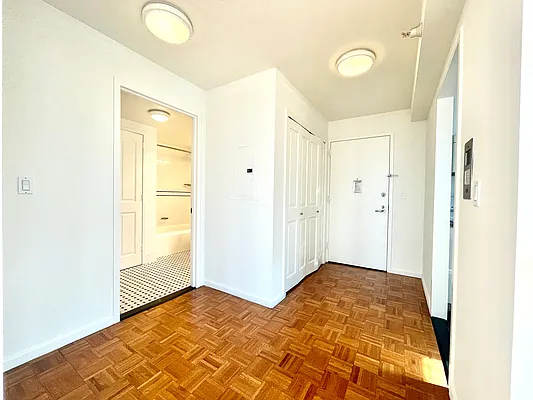 Rented by Addison Property Group | media 12