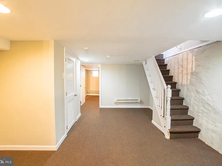 5750 N Lambert St — Photo 16