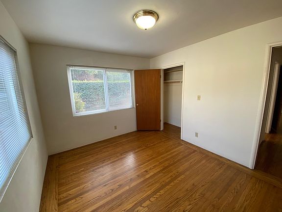 4th image of 1811 Woodland Ave