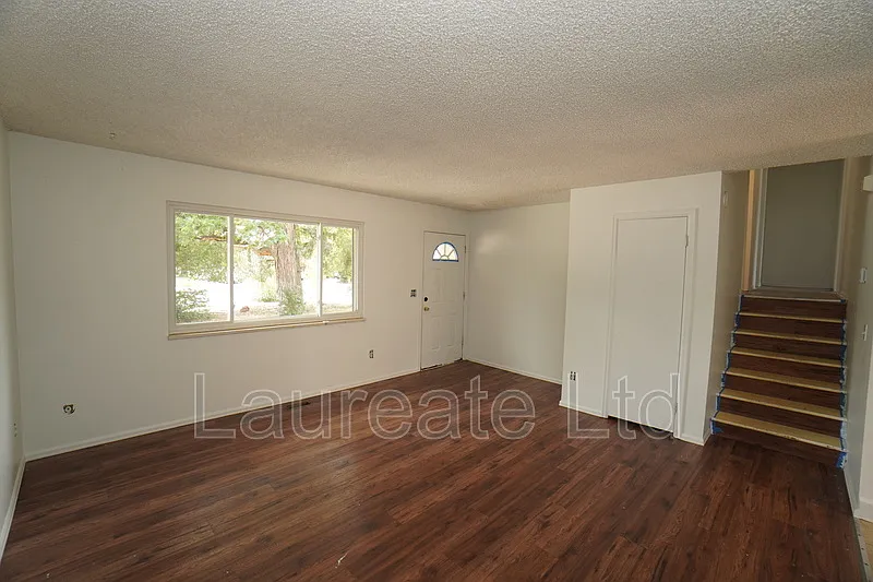 4 bed, 2.0 bath, 1750 sqft, $2,895 — Photo 2