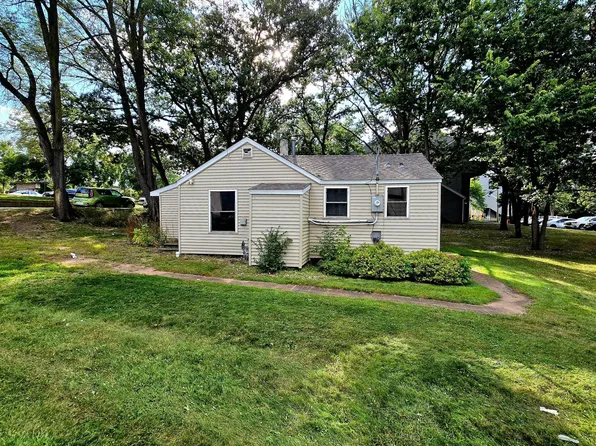 609 14th St S, Saint Cloud, MN 56301