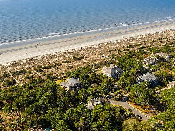 3rd image of 9 Royal Beach Dr