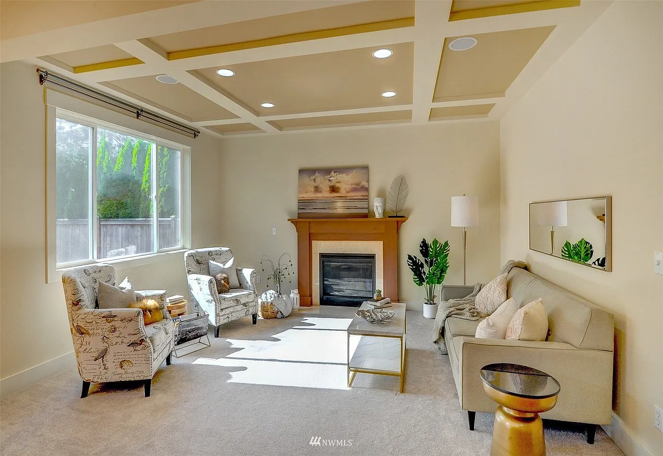 5 bed, 3280 sqft, $4,750 — Photo 1