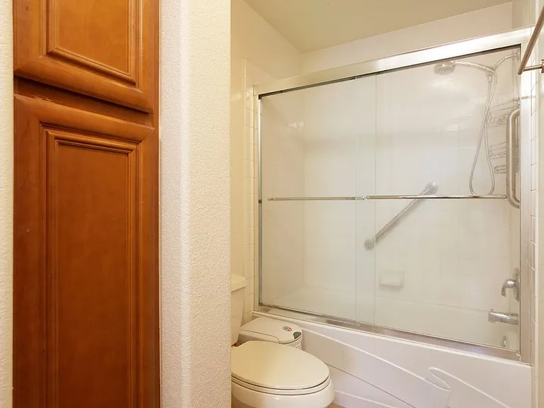 350 K St #413 — Photo 17