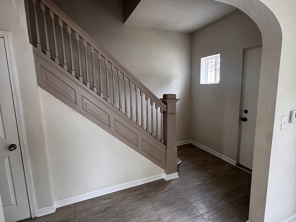 1st image of 321 Randall St #319