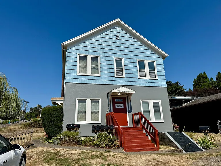 #219-8527 N Decatur St — Photo 3