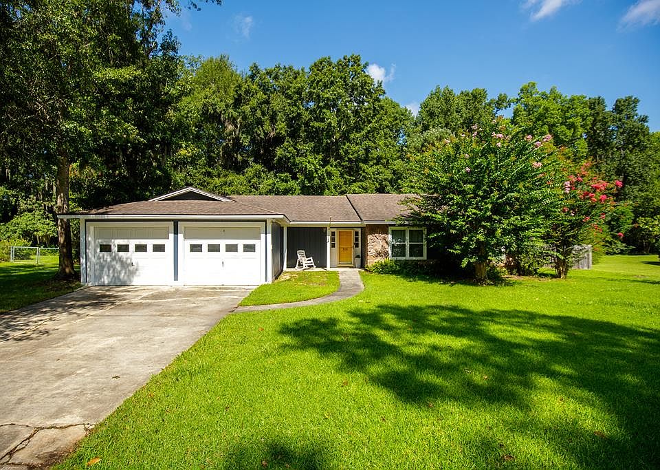 1st image of 305 Breckenridge Dr