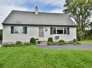 8 Carillon Rd, Brewster, NY 10509