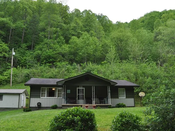 107 Francis Rd, Belfry, KY 41514