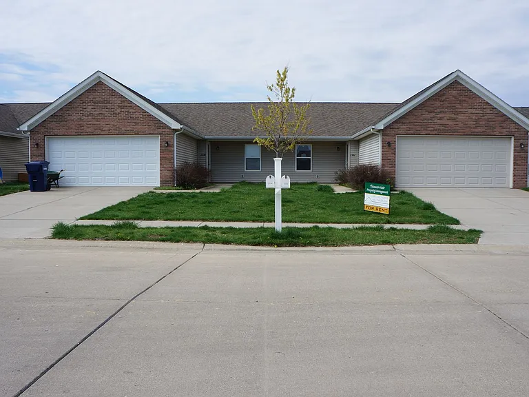 3230 Mendel Dr — Photo 6