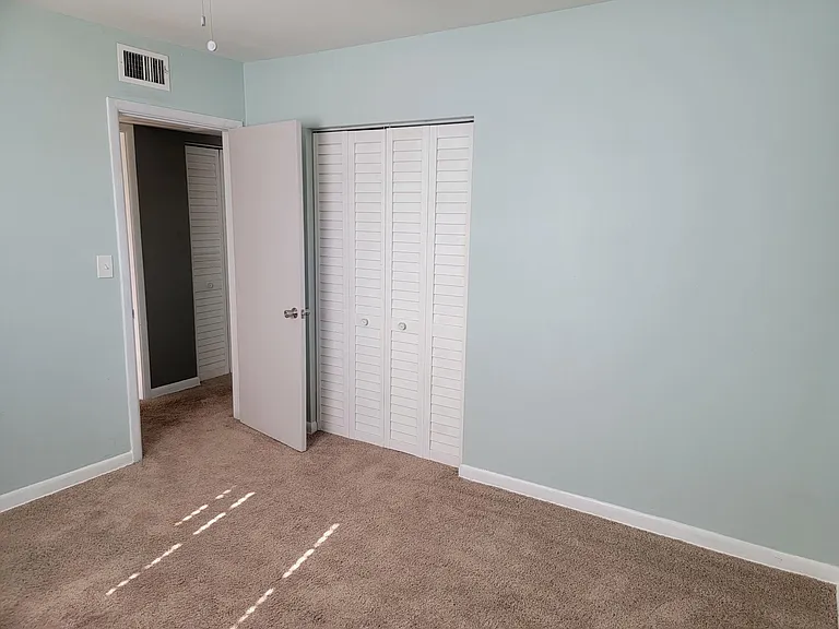 4514 S Gaines Rd — Photo 55
