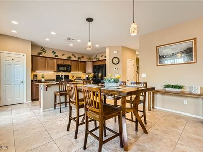 10260 Danskin Dr, Las Vegas, NV, 89166